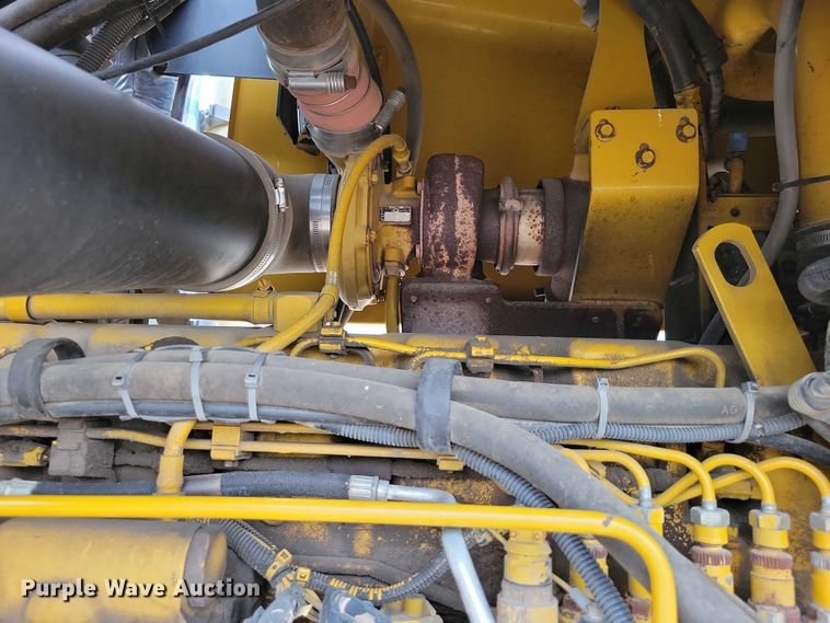 image for item EA2522 1999 TerraGator 8103 sprayer