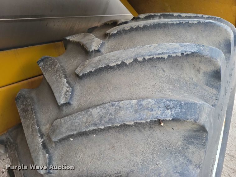 image for item EA2522 1999 TerraGator 8103 sprayer