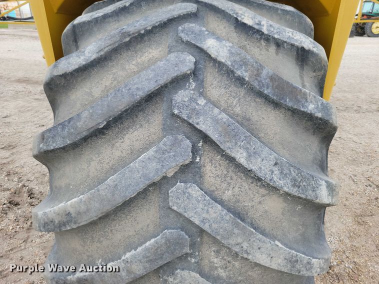 image for item EA2522 1999 TerraGator 8103 sprayer