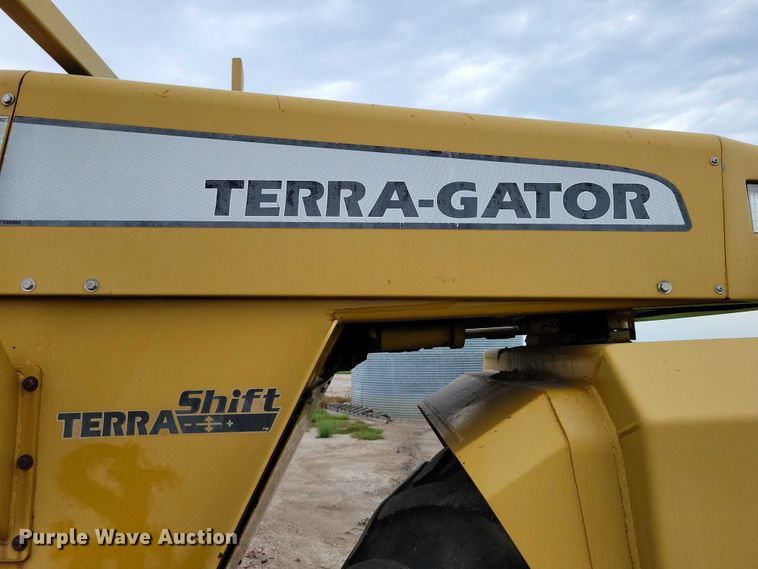 image for item EA2522 1999 TerraGator 8103 sprayer