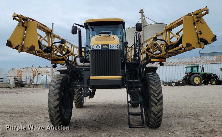image for item EA2523 2013 RoGator RG1100 sprayer