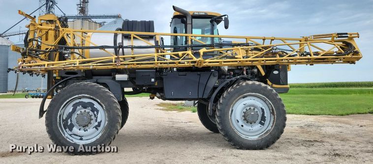 image for item EA2523 2013 RoGator RG1100 sprayer