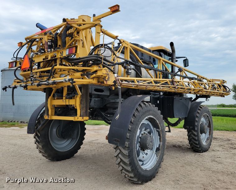 image for item EA2523 2013 RoGator RG1100 sprayer