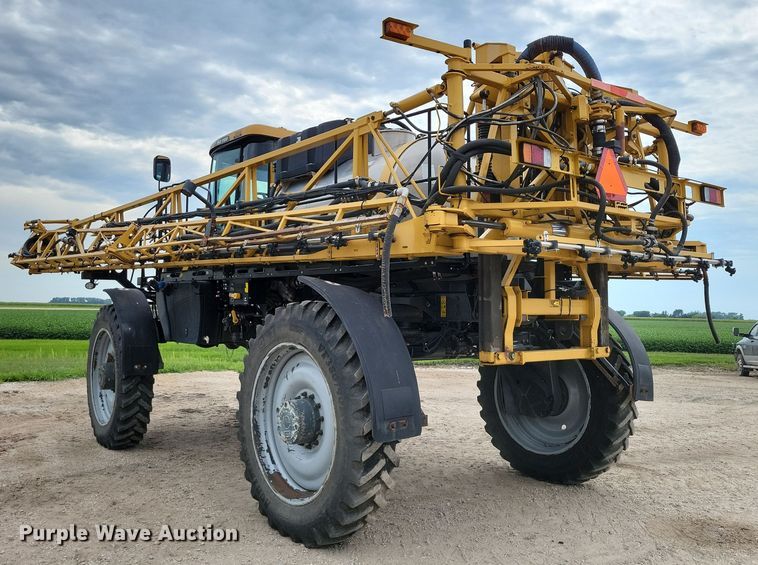 image for item EA2523 2013 RoGator RG1100 sprayer