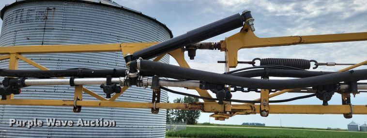 image for item EA2523 2013 RoGator RG1100 sprayer