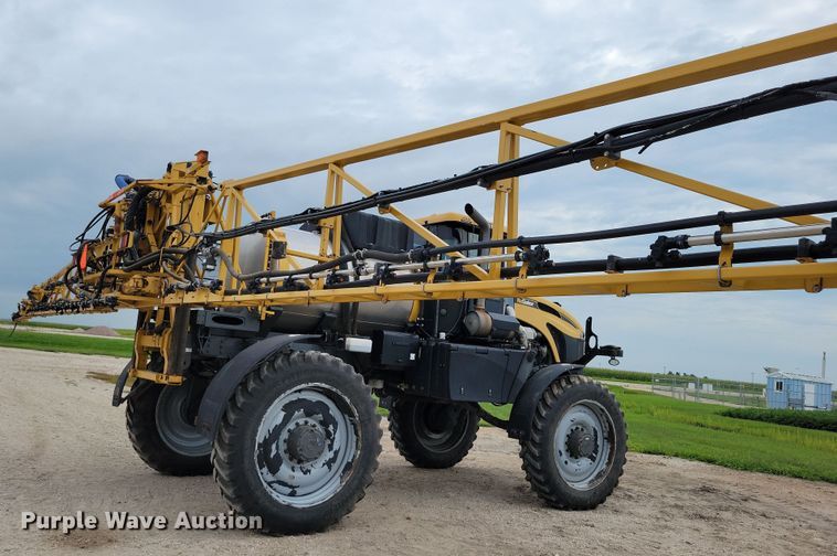 image for item EA2523 2013 RoGator RG1100 sprayer