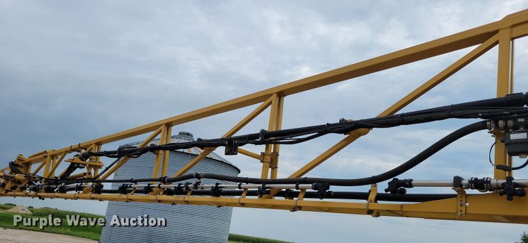 image for item EA2523 2013 RoGator RG1100 sprayer