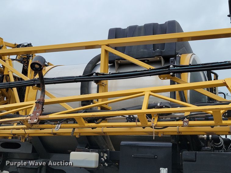 image for item EA2523 2013 RoGator RG1100 sprayer