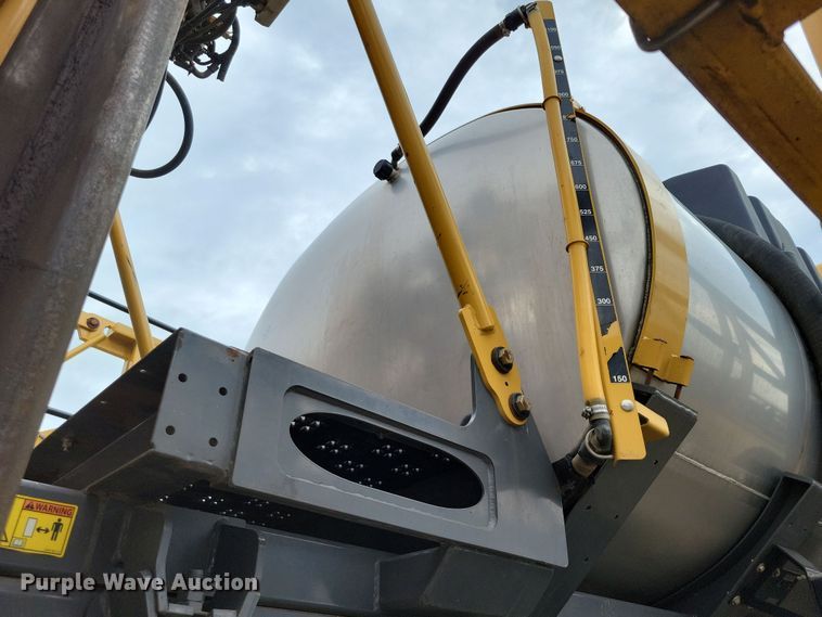 image for item EA2523 2013 RoGator RG1100 sprayer