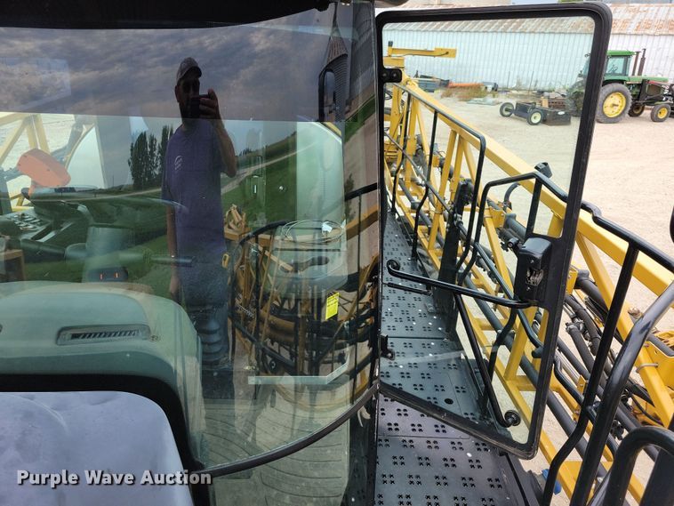 image for item EA2523 2013 RoGator RG1100 sprayer