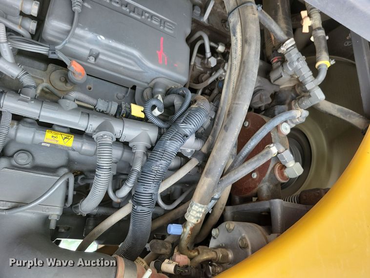 image for item EA2523 2013 RoGator RG1100 sprayer