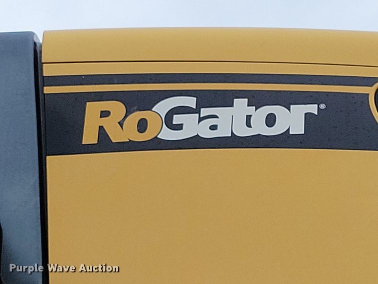 image for item EA2523 2013 RoGator RG1100 sprayer