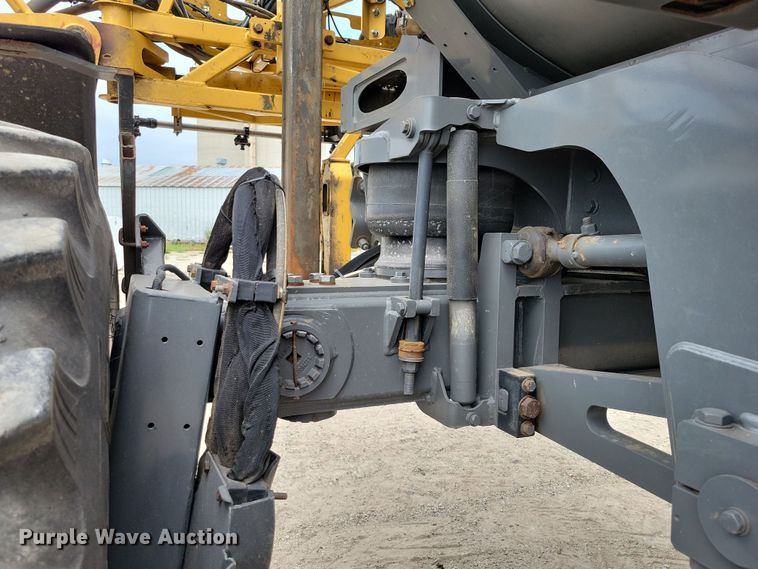 image for item EA2523 2013 RoGator RG1100 sprayer