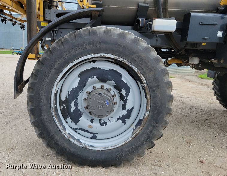 image for item EA2523 2013 RoGator RG1100 sprayer