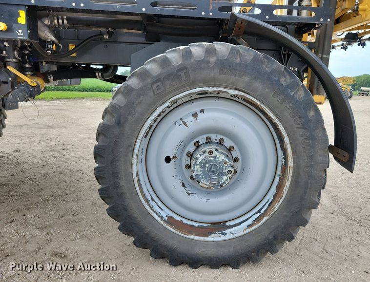 image for item EA2523 2013 RoGator RG1100 sprayer