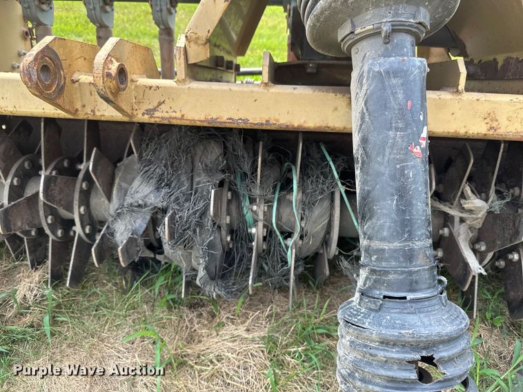 image for item EB2879 Land Pride seeder