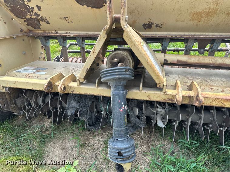 image for item EB2879 Land Pride seeder