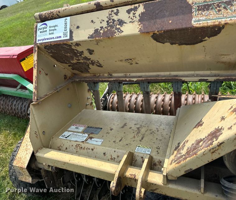 image for item EB2879 Land Pride seeder