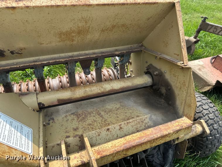 image for item EB2879 Land Pride seeder