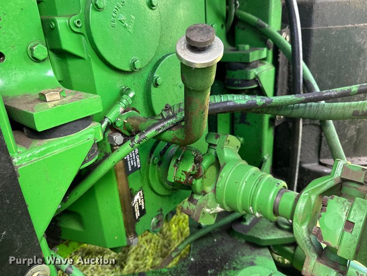 image for item EB2903 1997 John Deere 9300 4WD tractor