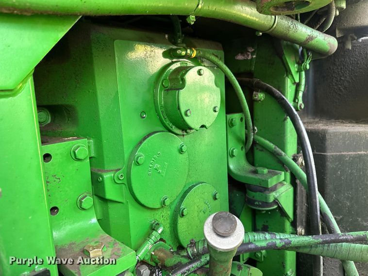 image for item EB2903 1997 John Deere 9300 4WD tractor