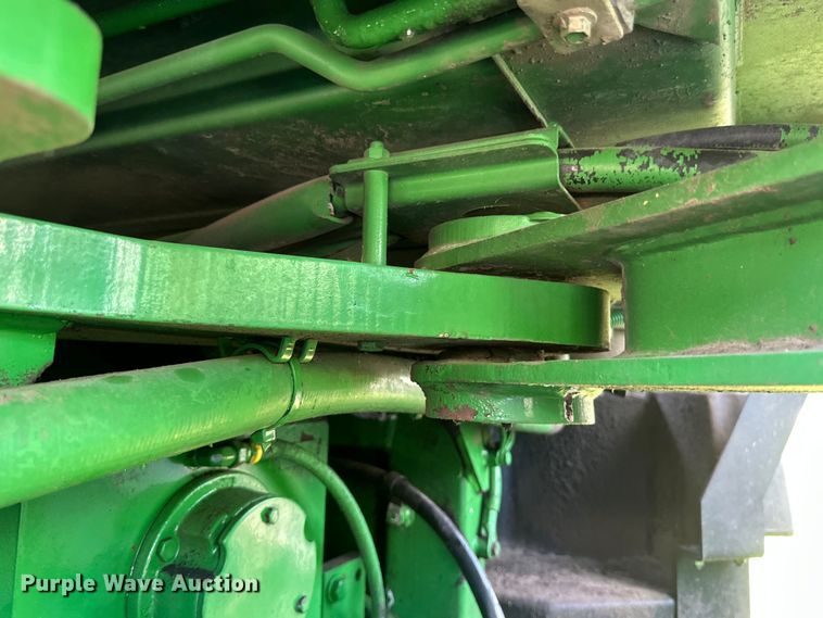 image for item EB2903 1997 John Deere 9300 4WD tractor