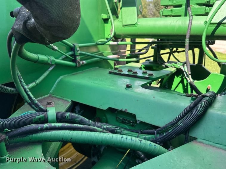 image for item EB2903 1997 John Deere 9300 4WD tractor