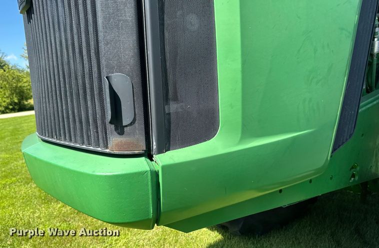 image for item EB2903 1997 John Deere 9300 4WD tractor