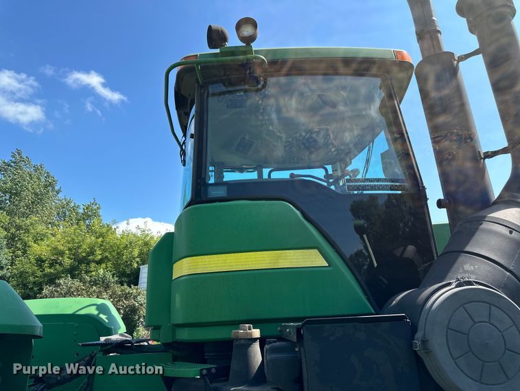 image for item EB2903 1997 John Deere 9300 4WD tractor