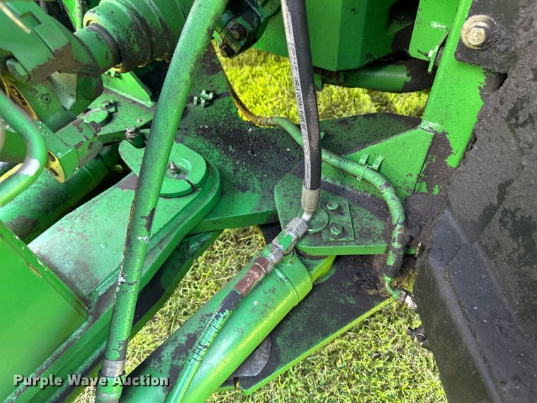 image for item EB2903 1997 John Deere 9300 4WD tractor