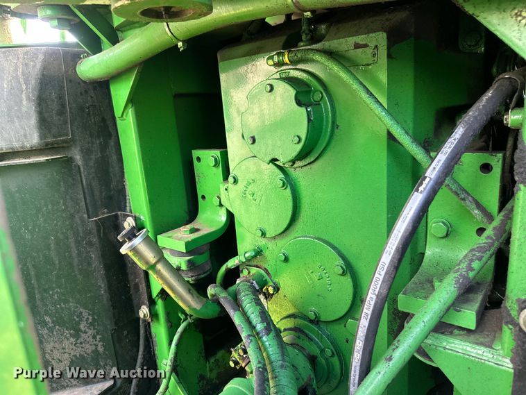 image for item EB2903 1997 John Deere 9300 4WD tractor