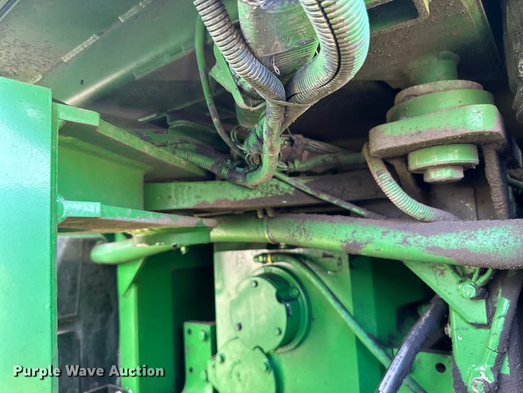 image for item EB2903 1997 John Deere 9300 4WD tractor