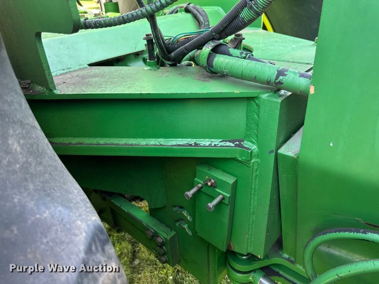 image for item EB2903 1997 John Deere 9300 4WD tractor