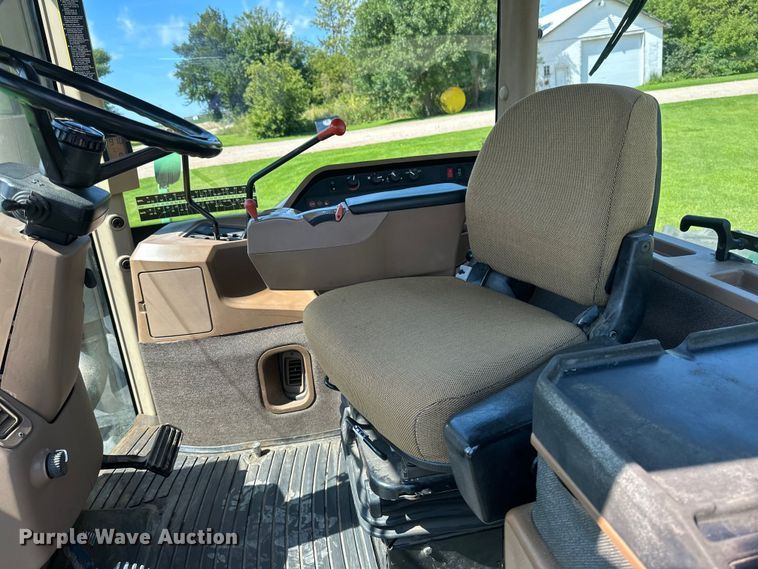 image for item EB2903 1997 John Deere 9300 4WD tractor