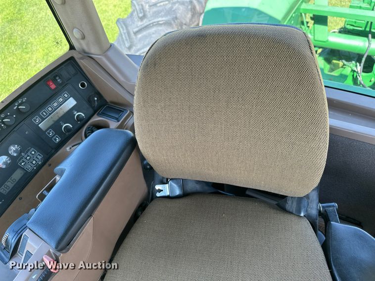 image for item EB2903 1997 John Deere 9300 4WD tractor