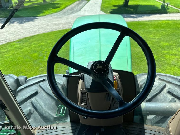 image for item EB2903 1997 John Deere 9300 4WD tractor