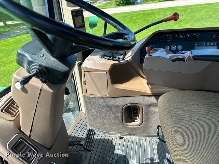 image for item EB2903 1997 John Deere 9300 4WD tractor