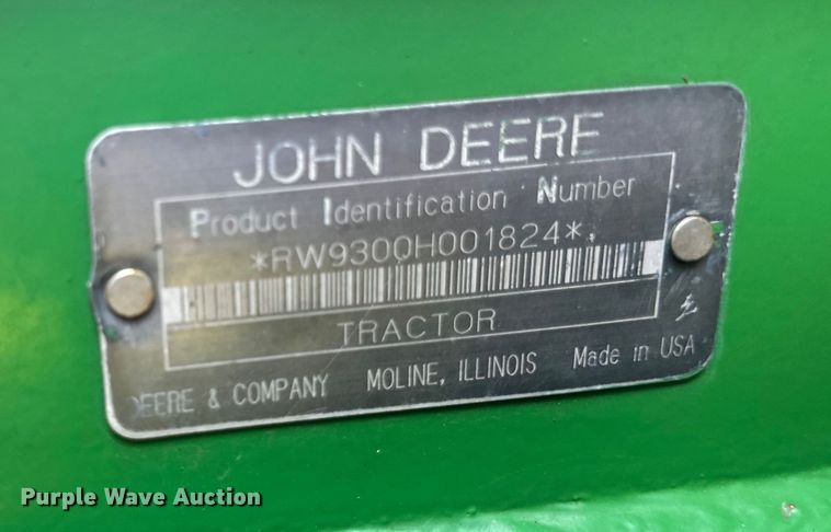 image for item EB2903 1997 John Deere 9300 4WD tractor
