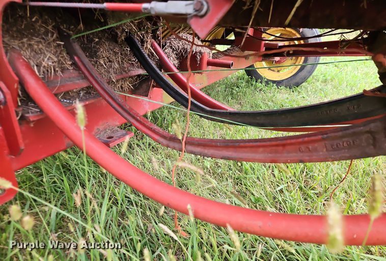 image for item EB8236 New Holland 565 small square baler