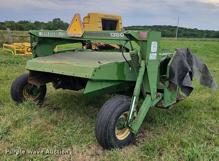 image for item EB8237 John Deere 1360 windrower