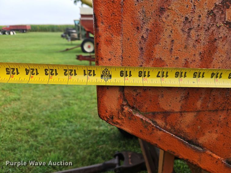 image for item EB8247 Gravity wagon