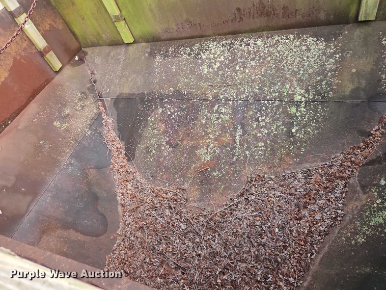 image for item EB8247 Gravity wagon