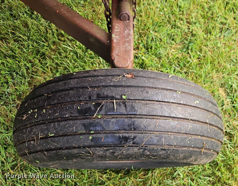 image for item EB8247 Gravity wagon