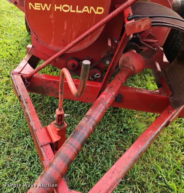 image for item EB8248 New Holland 354 feed grinder/mixer