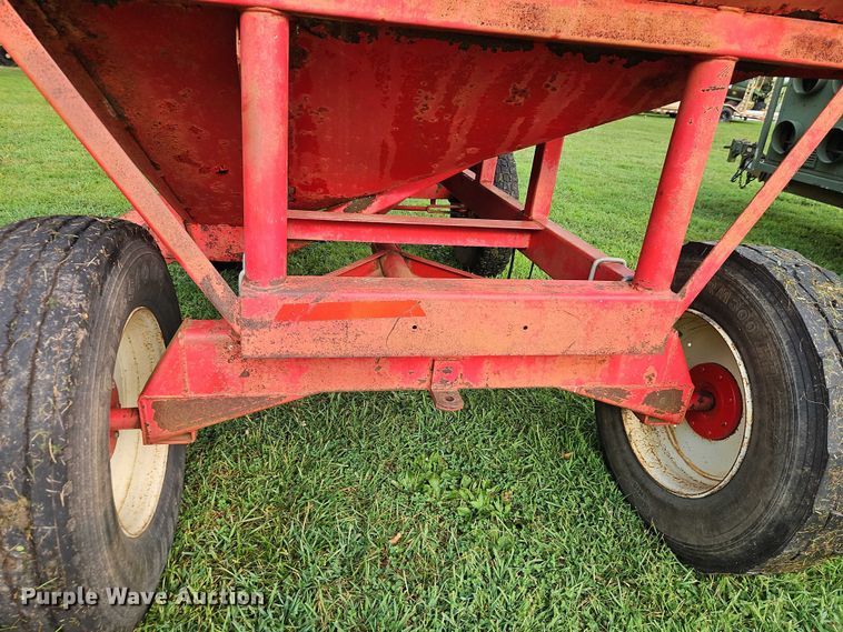 image for item EB8249 Westendorf gravity wagon