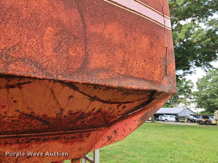 image for item EB8249 Westendorf gravity wagon