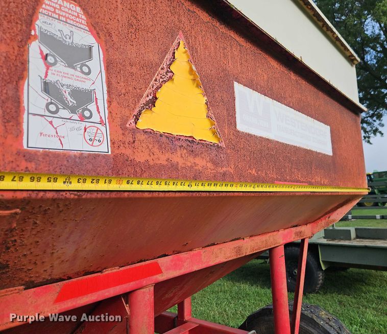 image for item EB8249 Westendorf gravity wagon