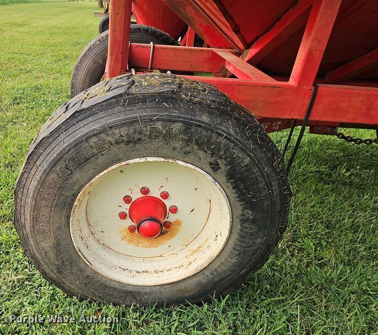 image for item EB8249 Westendorf gravity wagon