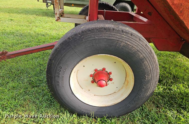 image for item EB8249 Westendorf gravity wagon