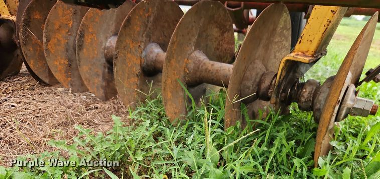 image for item EB8253 Kewanee 1010 double off-set disk